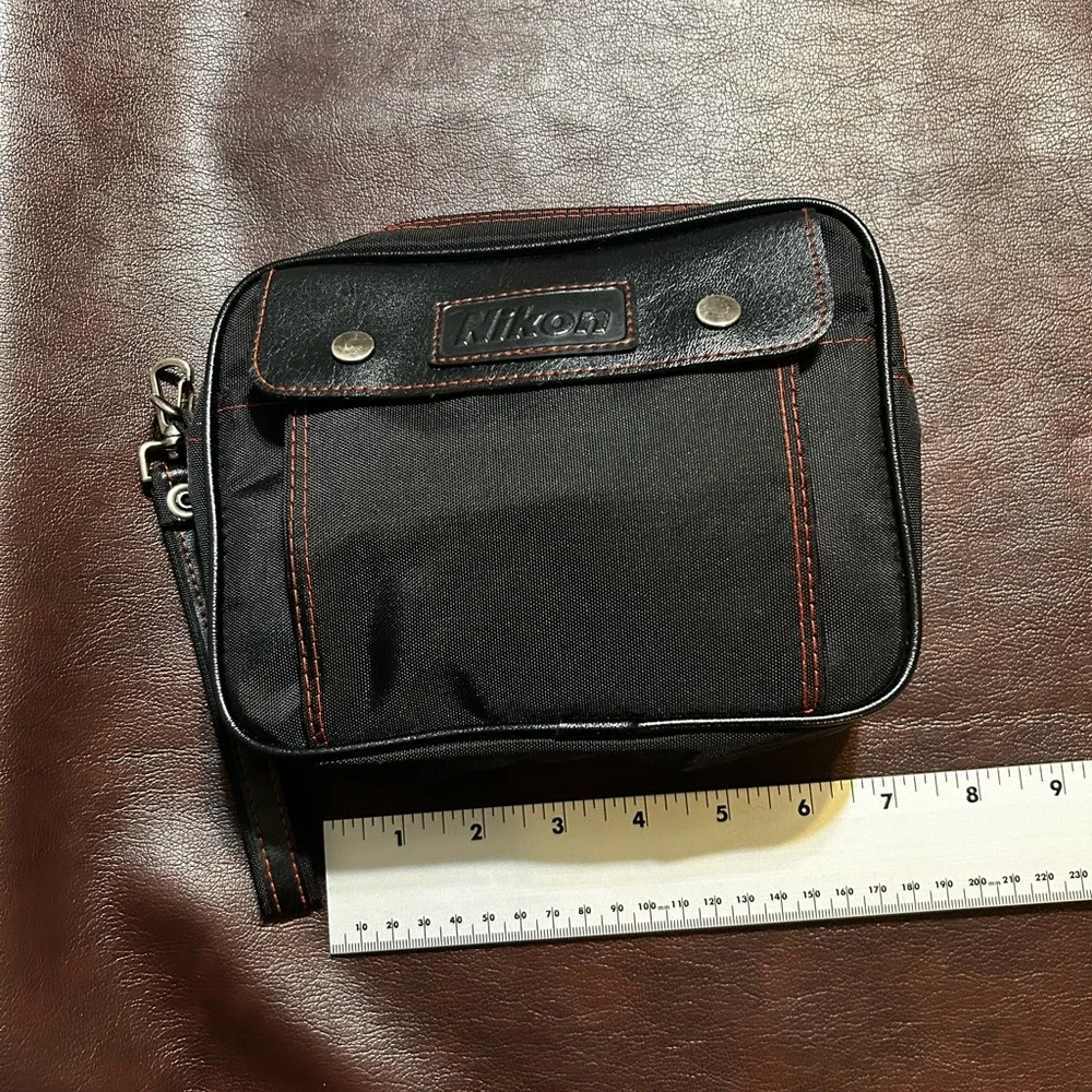 Nikon Digital SLR Gadget Bag